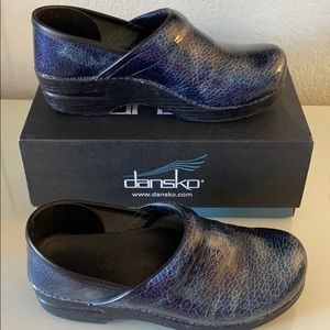 Dansko Blue XP 2.0 Clog- Size 39/9